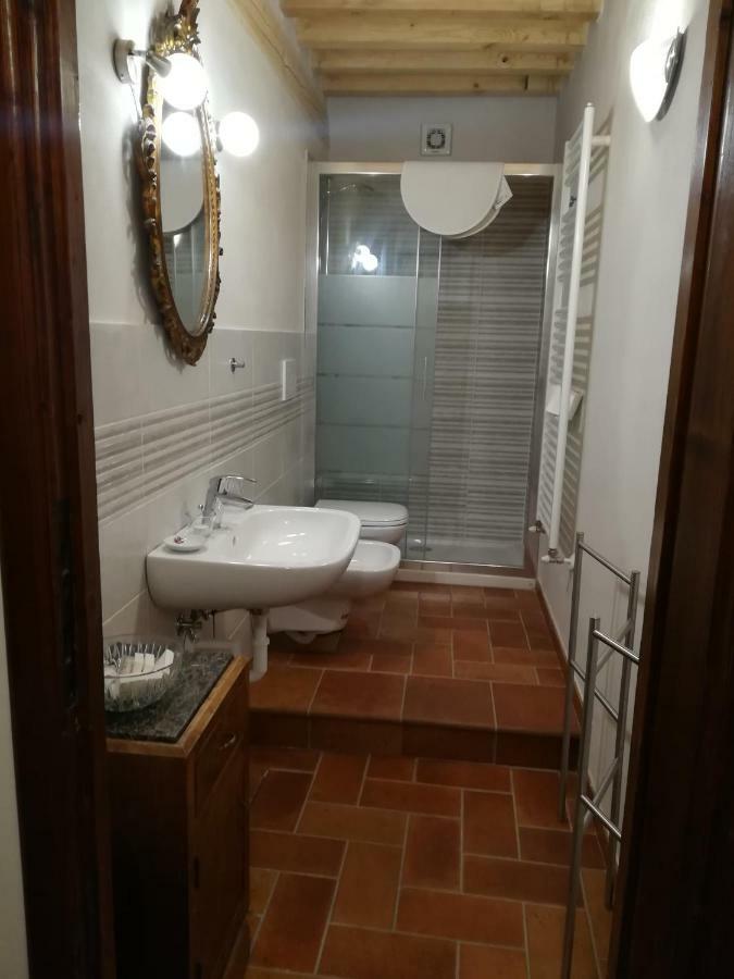 شقة Casa Maria Teresa San Donato in Poggio المظهر الخارجي الصورة