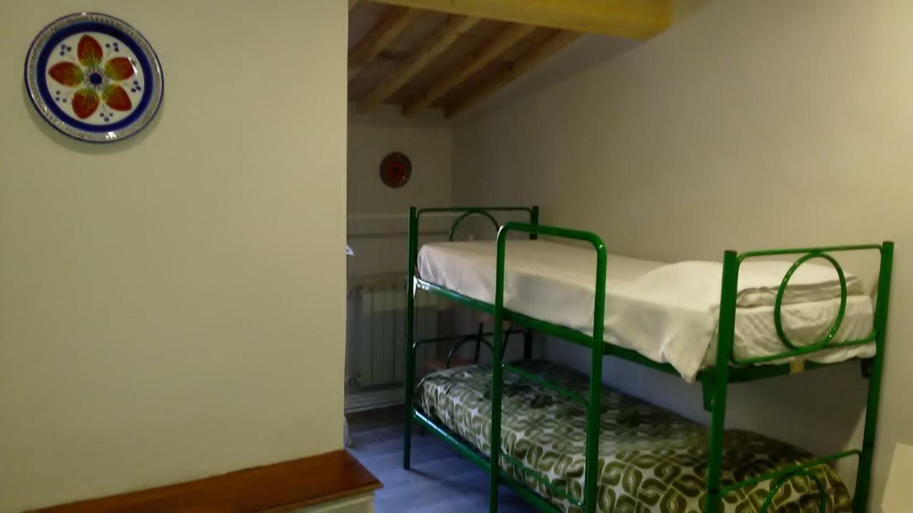 شقة Casa Maria Teresa San Donato in Poggio المظهر الخارجي الصورة